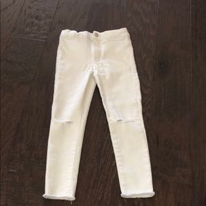 Zara Girls White Jean distressed at Knees So cute